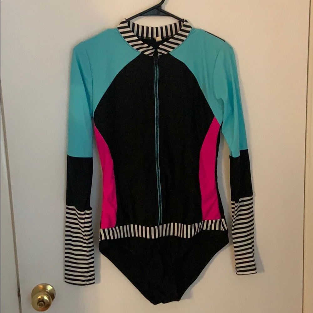 Long sleeve rash guard bathing suit